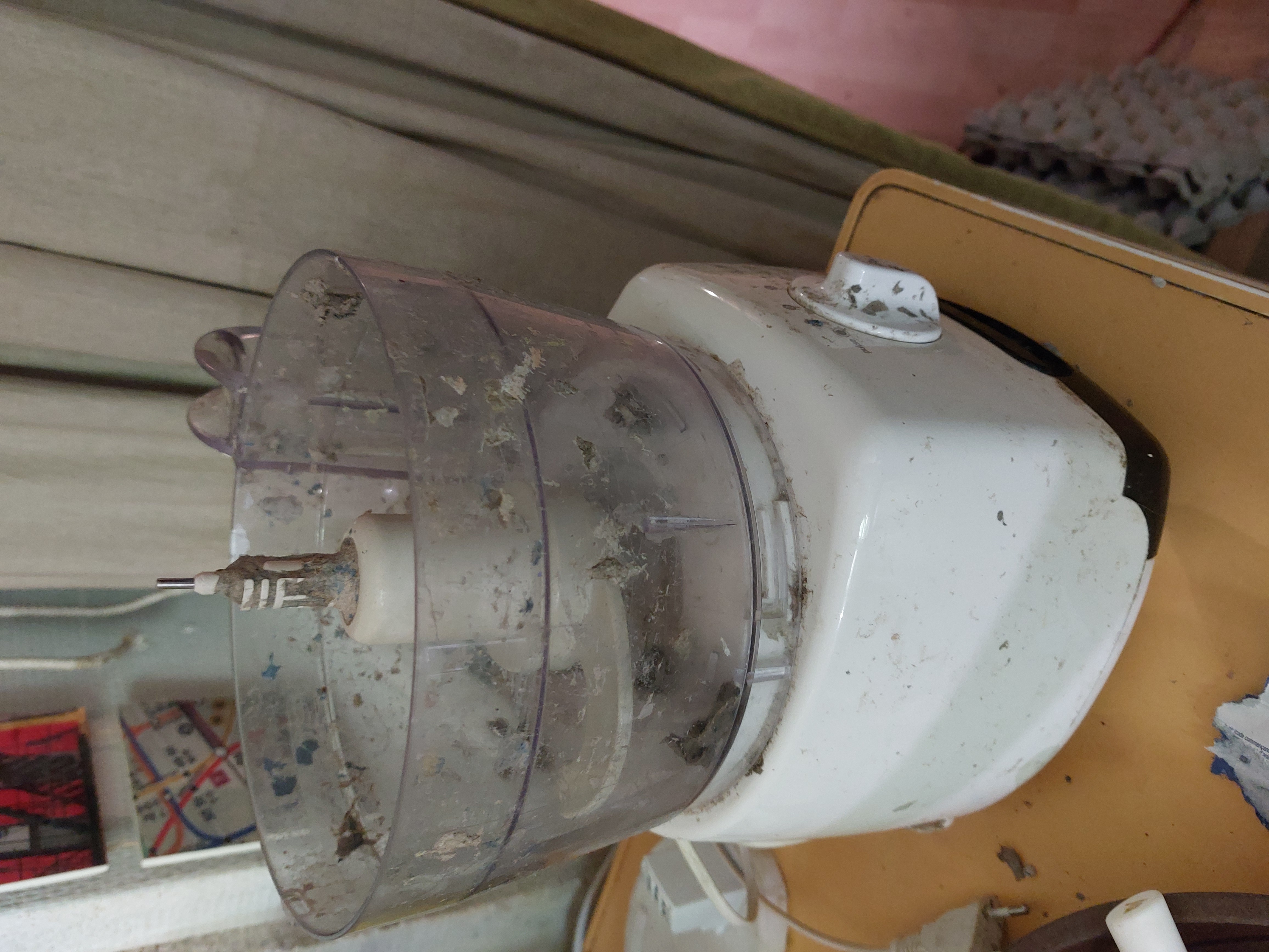 robot utilisé pour le mixage du carton