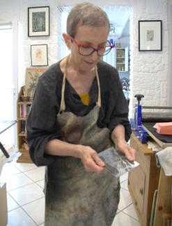 Hélène Vasseur-Bessière à l'atelier 